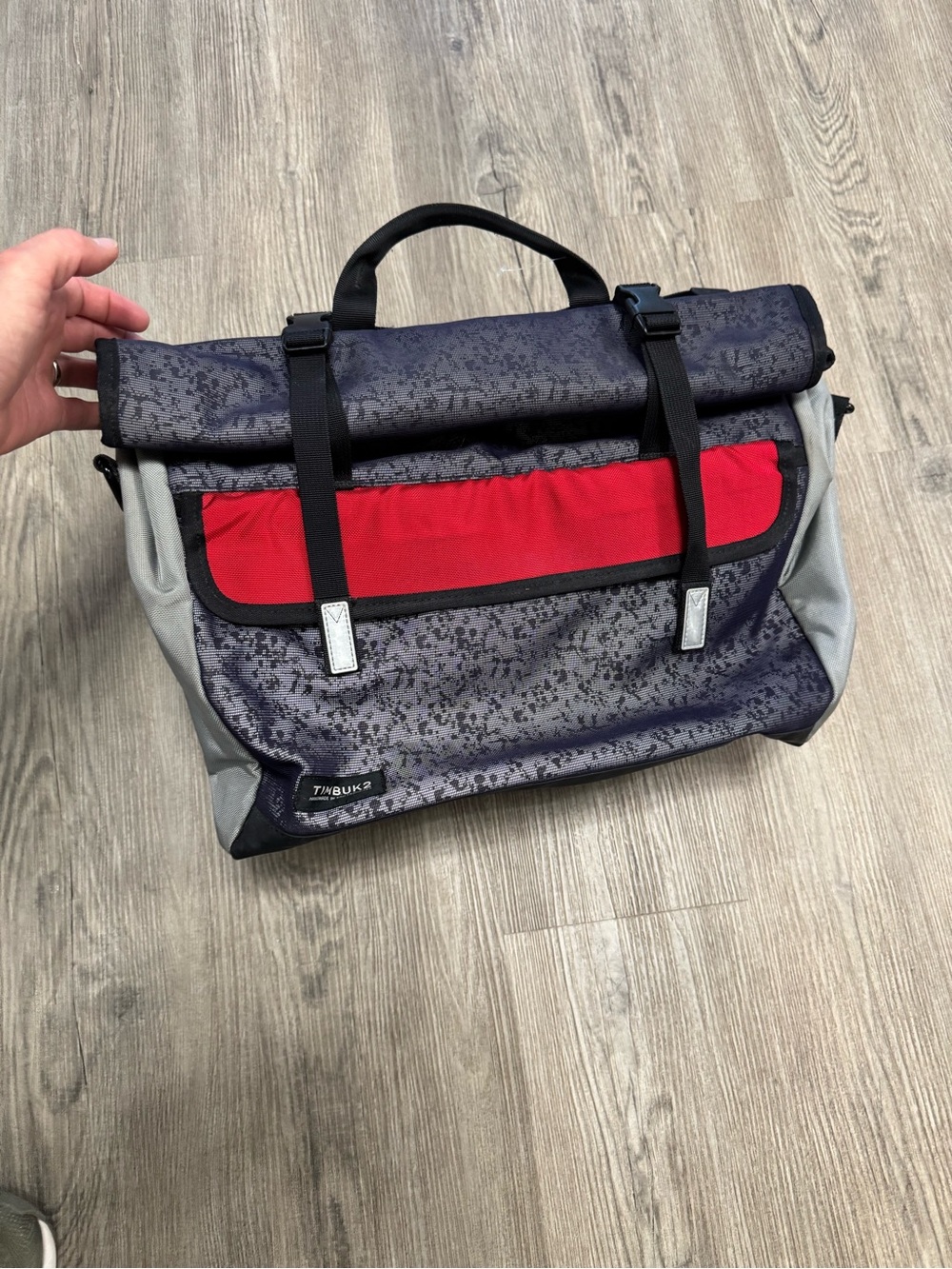 Timbuk2  D-Lux Messenger bag Laptop Bag Crossbody Strap. Excellent condition
